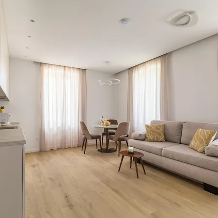 De Luxe Adriatic 2 Apartament Split